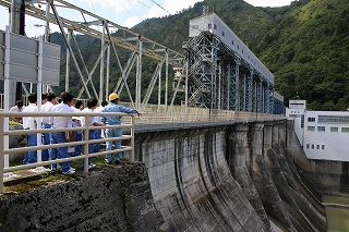 水力発電所