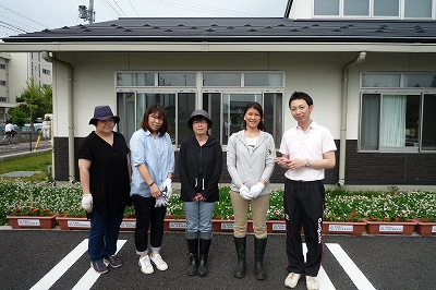 花の植え付け3